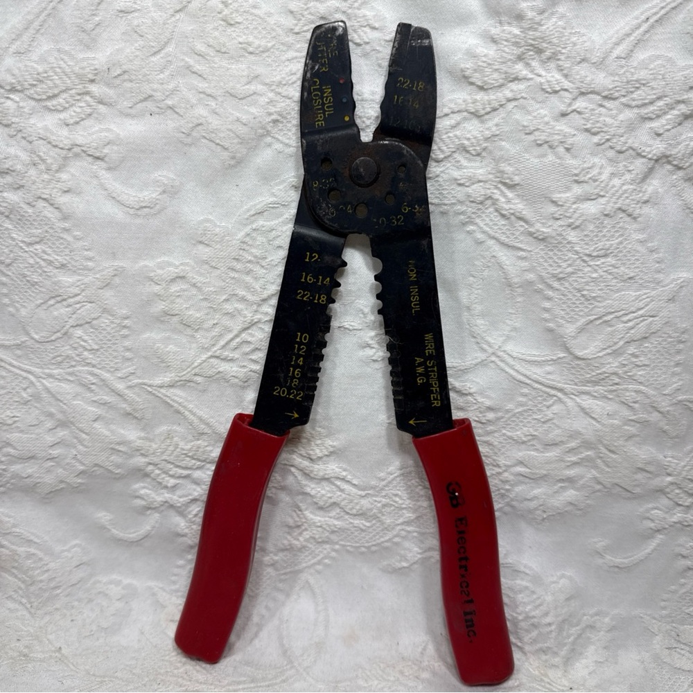 GB Electrical Inc. Wire Stripper Crimper Cutter Black with Red Rubber Handles
